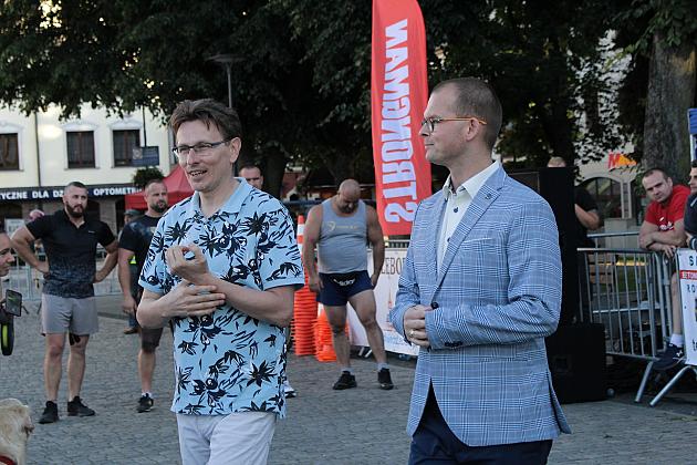 Tytani pokazali siłę na Placu Pokoju