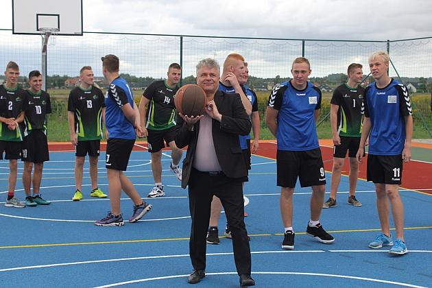 Otwarcie boiska przy Powiatowym Centrum Edukacyjnym