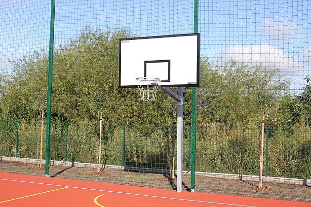 Rewitalizacyjna zmiana na podwórku przy Malczewskiego