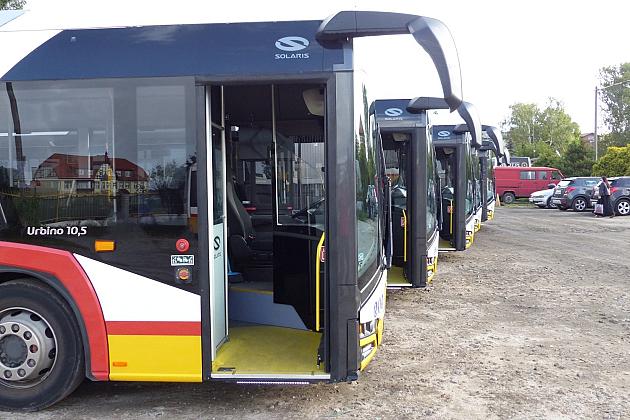 Nowe Solarisy w komplecie. Prezentacja autobusów w bazie ZKM-u