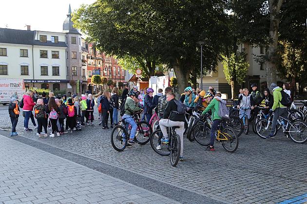 Zamiast samochodem pieszo lub rowerem