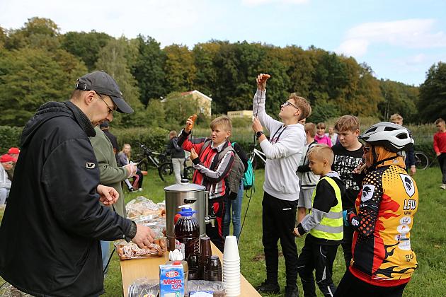 Zamiast samochodem pieszo lub rowerem