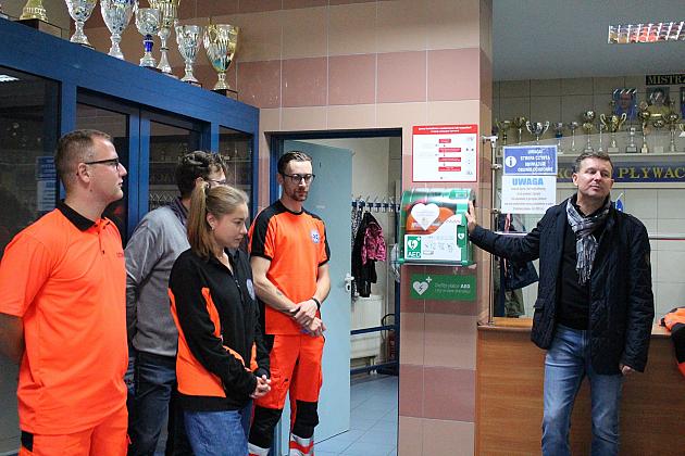 Defibrylator AED przekazany na Pływalnię „RAFA”