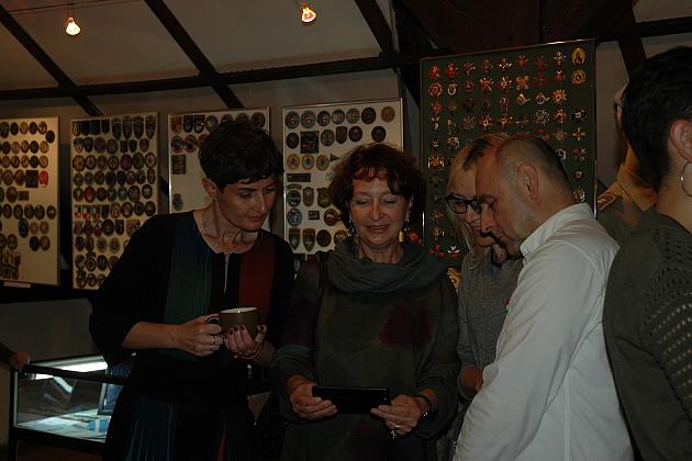 9 tysięcy wojskowych odznak, proporczyków, emblematów w lęborskim Muzeum