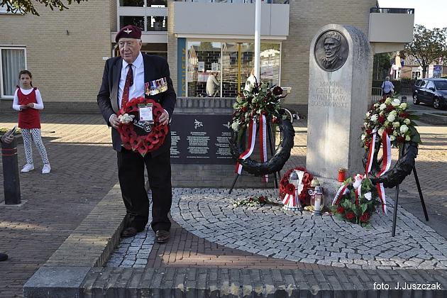 Harcerze z Lęborka na 75. rocznicy Operacji Market Garden