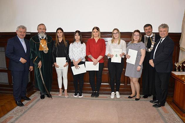 Pasowanie czeladników w ratuszu