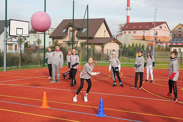 Nowe boisko w programie rewitalizacji tętni życiem