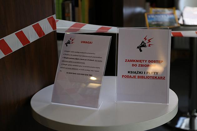 Biblioteka otwarta – chętnych nie brakuje