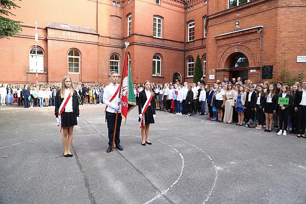 Pierwszy dzwonek w nowym roku szkolnym 2021/2022