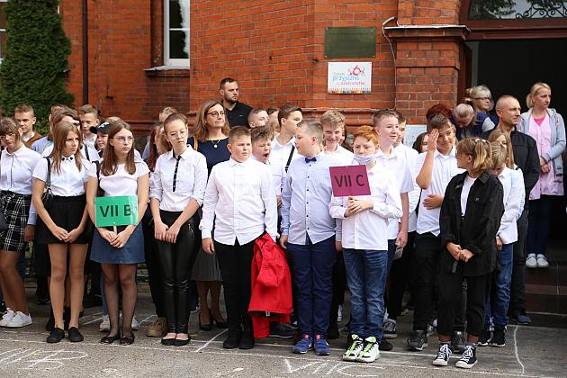 Pierwszy dzwonek w nowym roku szkolnym 2021/2022