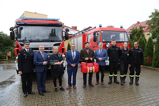 Ochotnicza Straż Pożarna z nowym wyposażeniem