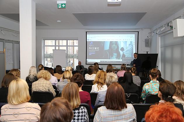 Szkolenie z zakresu problematyki przemocy w rodzinie i realizacji procedury „Niebieskiej Karty”