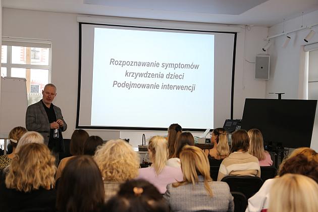 Szkolenie z zakresu problematyki przemocy w rodzinie i realizacji procedury „Niebieskiej Karty”