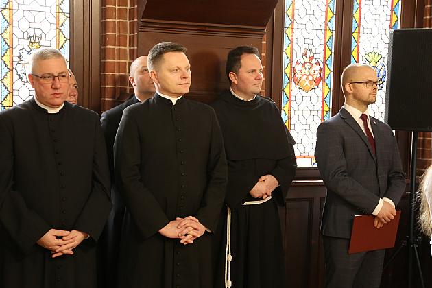 Biskup Ryszard Kasyna z kolędą w ratuszu