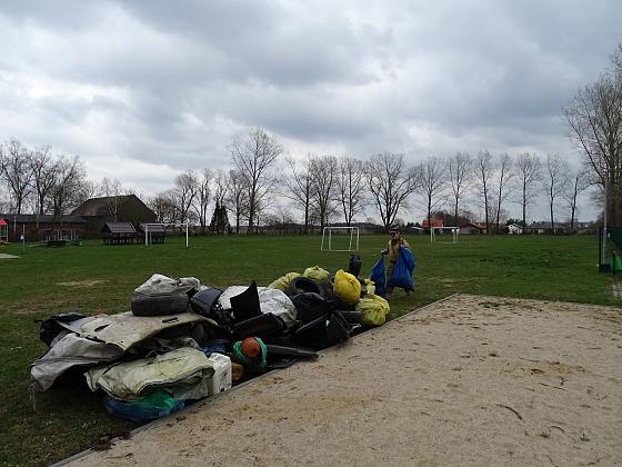 Sprzątali rzeki – Łebę i Okalicę