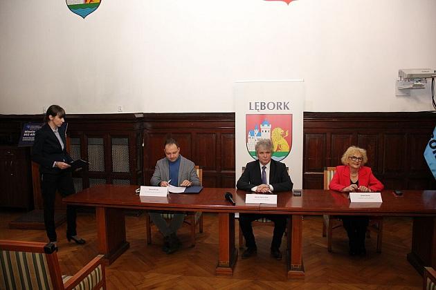 Budowa ulicy 8 Maja w Lęborku z budową kanalizacji deszczowej i przebudową gazociągu