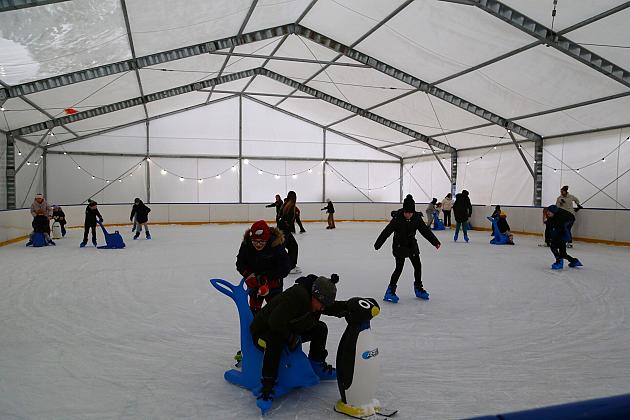 Lodowisko czynne także po feriach. Lodowa atrakcja otwarta do 29 lutego