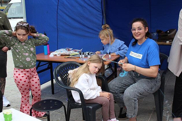 Radosny festyn z okazji Dnia Dziecka na Placu Pokoju w Lęborku