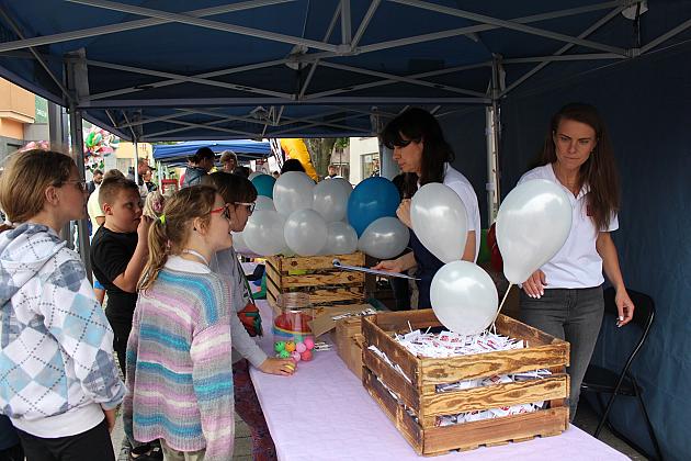 Radosny festyn z okazji Dnia Dziecka na Placu Pokoju w Lęborku