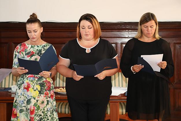 Spotkanie w ratuszu ws. nowego roku szkolnego i ślubowanie