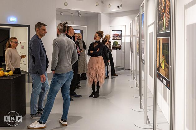 Wystawa fotograficzna „Dwa światy Lęborka” do obejrzenia w Wieży Ciśnień