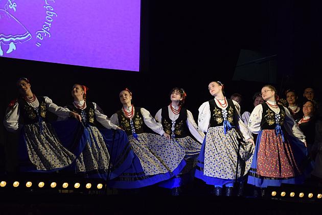 20-lecie Zespołu Pieśni i Tańca „Ziemia Lęborska” – Jubileusz pełen tańca i wzruszeń