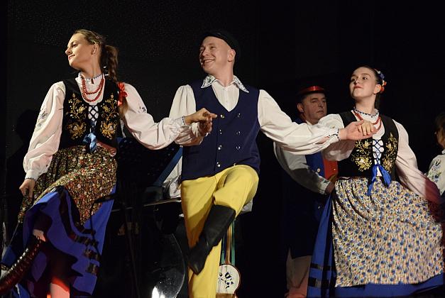 20-lecie Zespołu Pieśni i Tańca „Ziemia Lęborska” – Jubileusz pełen tańca i wzruszeń