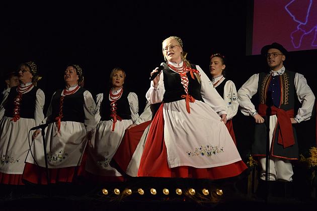 20-lecie Zespołu Pieśni i Tańca „Ziemia Lęborska” – Jubileusz pełen tańca i wzruszeń