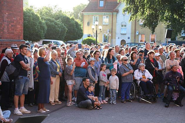Letnie Granie ponownie na dziedzińcu ratusza – koncert akordeonowy z udziałem 33 młodych muzyków z całej Polski