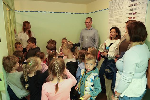 Przedszkolaki z „Baśniowego” odwiedziły Burmistrza