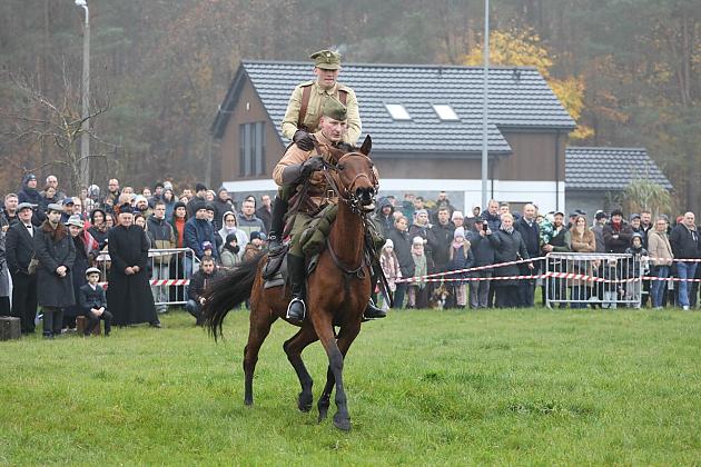 Lębork uczcił niepodległość widowiskiem o „Hubalu”