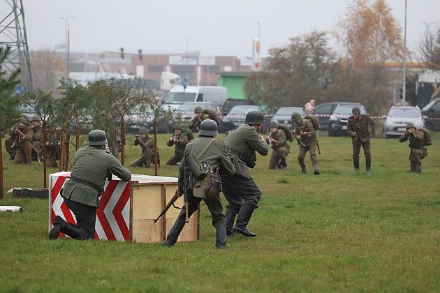 Lębork uczcił niepodległość widowiskiem o „Hubalu”