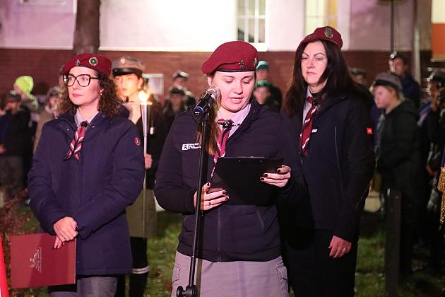 Capstrzyk z harcerzami z okazji Święta Niepodległości