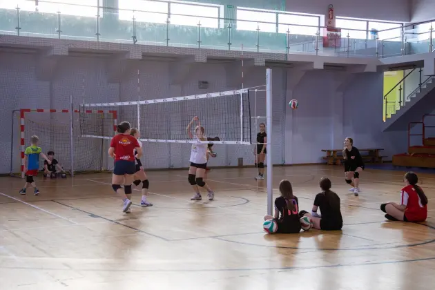 Strzelnica, minisiatkówka i turnieje. Sportowe ferie z CSiR w Lęborku