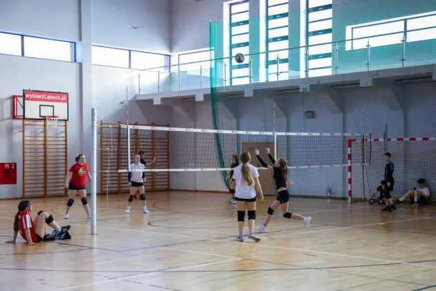 Strzelnica, minisiatkówka i turnieje. Sportowe ferie z CSiR w Lęborku