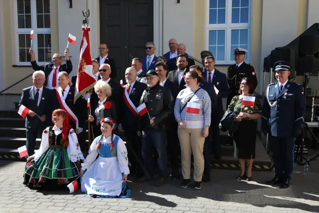 Biało-czerwona nad Lęborkiem. Uroczyste obchody Dnia Flagi RP