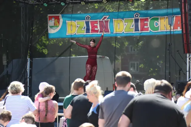 Kolorowy Dzień Dziecka na Placu Pokoju