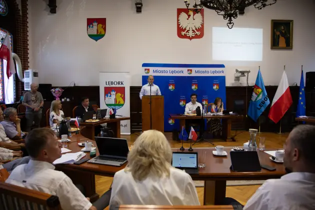 Radni przegłosowali wotum zaufania i absolutorium dla burmistrza Lęborka