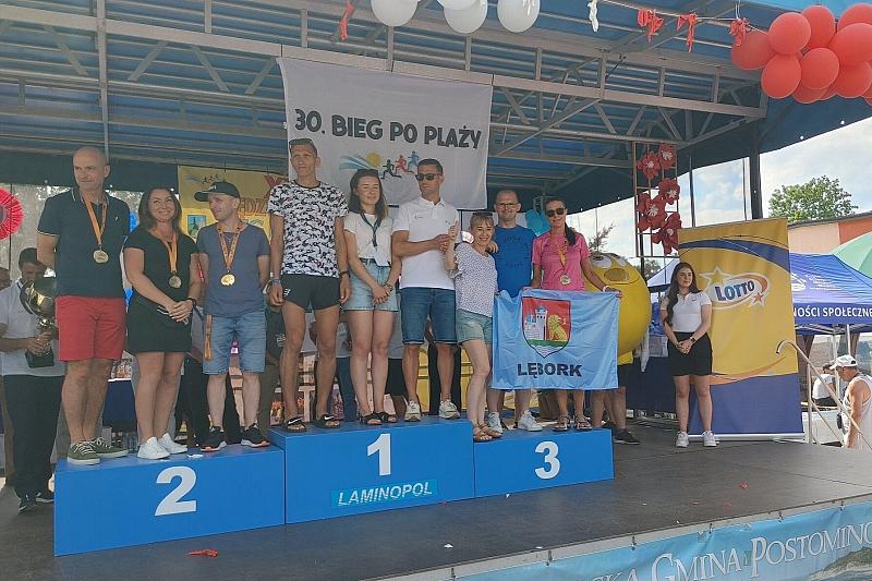 Drużyna Urzędu Miejskiego z sukcesem na samorządowym biegu w Jarosławcu