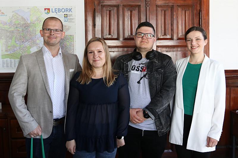 Zespół Pieśni i Tańca Ziemia Lęborska spotkał się z burmistrzem miasta