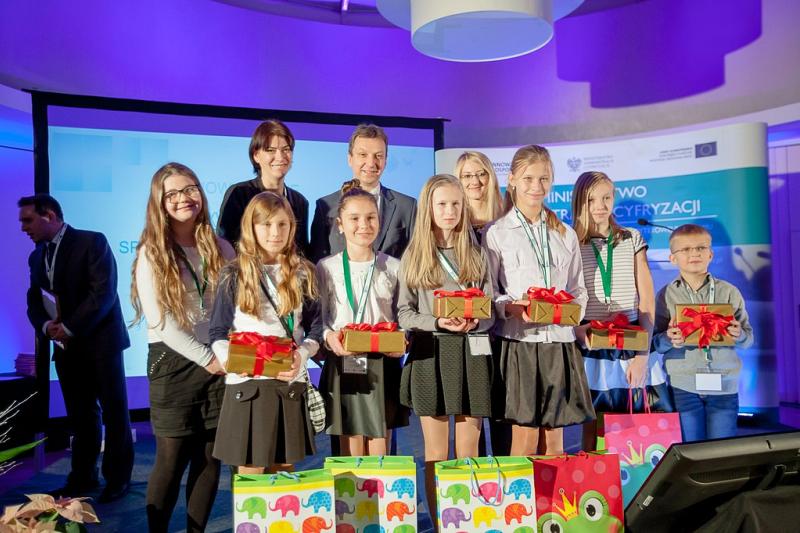 Nagroda dla uczestniczki projektu pn. „e-Lębork - przeciwdziałanie wykluczeniu cyfrowemu na terenie Gminy Miasto Lębork”